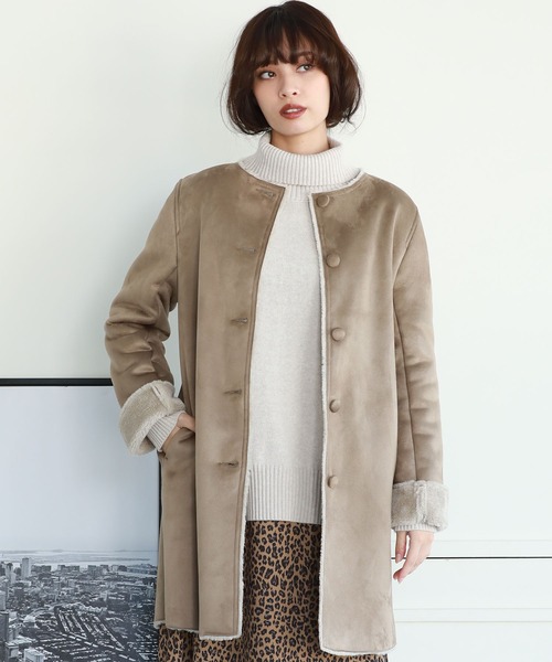 Petit Honfleur（プチオンフルール）の「フェイクムートンロングコート（ムートンコート・レディース・グレー/モカ/サックスブルー・9号/11号）」の2枚目の写真