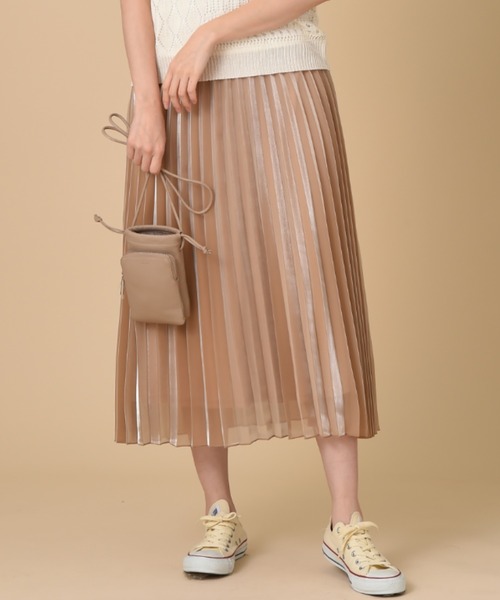 INTERPLANET（インタープラネット）の「グロスオーガンジープリーツスカート（スカート・レディース・ベージュ/ナチュラル/グレイッシュベージュ・FREE）」の6枚目の写真