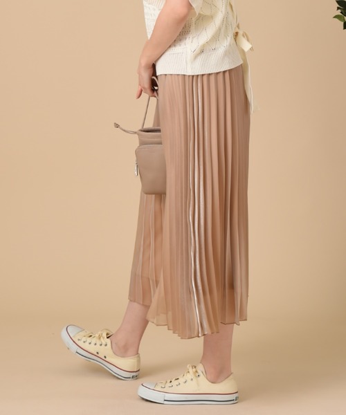 INTERPLANET（インタープラネット）の「グロスオーガンジープリーツスカート（スカート・レディース・ベージュ/ナチュラル/グレイッシュベージュ・FREE）」の7枚目の写真