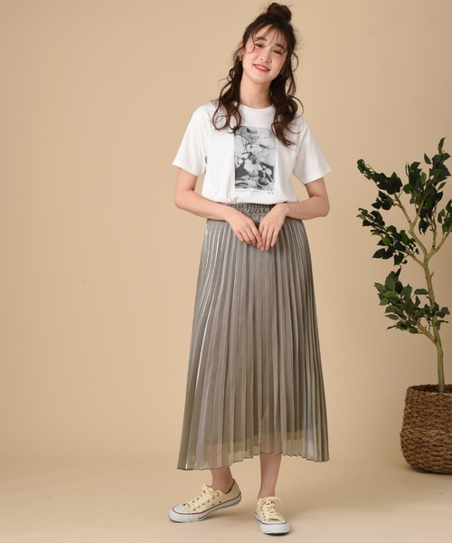 INTERPLANET（インタープラネット）の「グロスオーガンジープリーツスカート（スカート・レディース・ベージュ/ナチュラル/グレイッシュベージュ・FREE）」の12枚目の写真