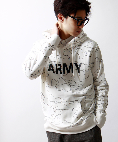 WEGO(ウィゴー)の「WEGO/アウトラインカモプルパーカー(パーカー・メンズ・ホワイト/ブラック・MEDIUM/LARGE)」の2枚目の写真