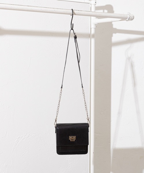 prose verse（プロズヴェール）の「メタリックスクエアミニショルダー（ショルダーバッグ・レディース・ブラック/ベージュ/シルバー・ﾌﾘ-）」の5枚目の写真
