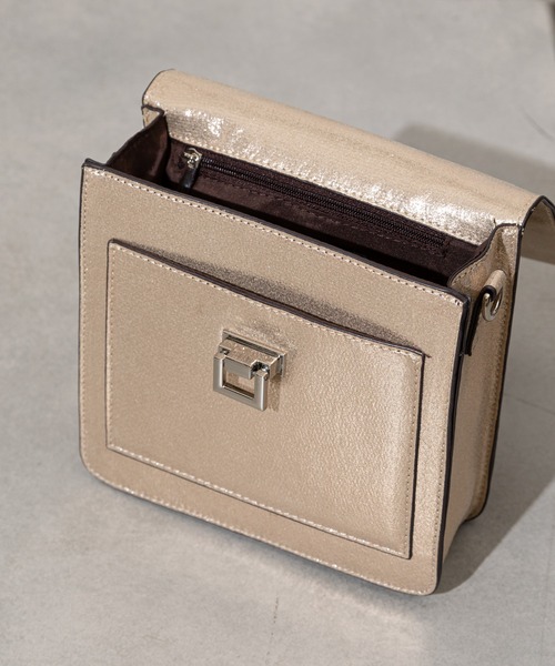 prose verse（プロズヴェール）の「メタリックスクエアミニショルダー（ショルダーバッグ・レディース・ブラック/ベージュ/シルバー・ﾌﾘ-）」の11枚目の写真
