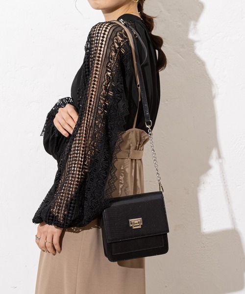 prose verse（プロズヴェール）の「メタリックスクエアミニショルダー（ショルダーバッグ・レディース・ブラック/ベージュ/シルバー・ﾌﾘ-）」の4枚目の写真