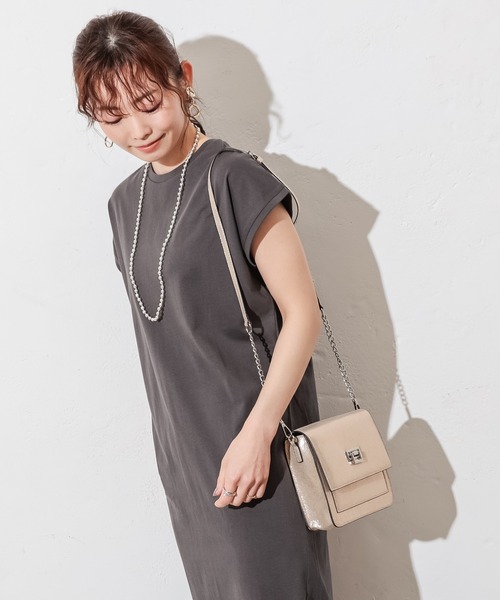 prose verse（プロズヴェール）の「メタリックスクエアミニショルダー（ショルダーバッグ・レディース・ブラック/ベージュ/シルバー・ﾌﾘ-）」の13枚目の写真