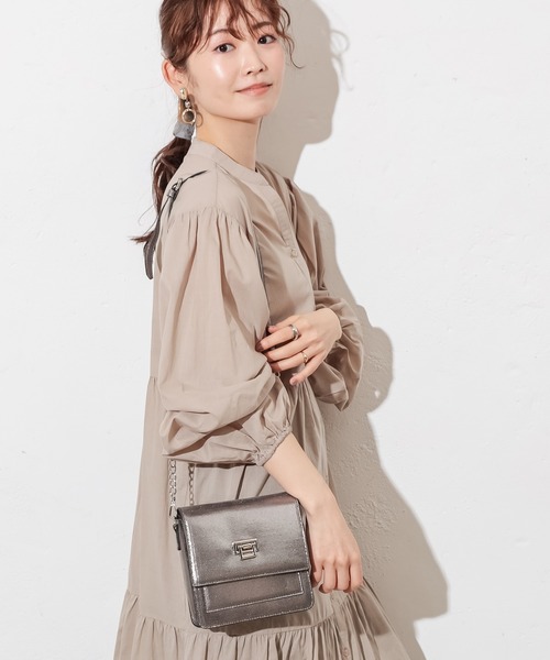 prose verse（プロズヴェール）の「メタリックスクエアミニショルダー（ショルダーバッグ・レディース・ブラック/ベージュ/シルバー・ﾌﾘ-）」の10枚目の写真