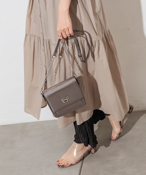 prose verse（プロズヴェール）の「メタリックスクエアミニショルダー（ショルダーバッグ・レディース・ブラック/ベージュ/シルバー・ﾌﾘ-）」の12枚目の写真