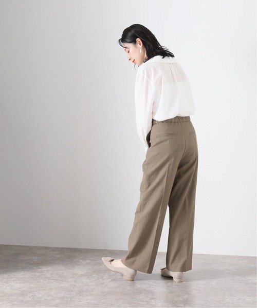 La TOTALITE（ラトータリテ）の「バイオツイルフロントタックパンツ【手洗い可能】（その他パンツ・レディース・ブラック/ライトグレー/ウッド・36/38）」の8枚目の写真