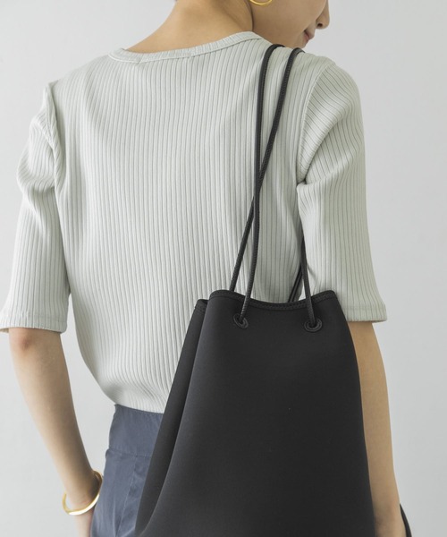 URBAN RESEARCH（アーバンリサーチ）の「5分袖リブカットソー（Tシャツ/カットソー・レディース・ライトグレー/イエロー/オフホワイト/ブルー系その他/ブラック・FREE）」の3枚目の写真