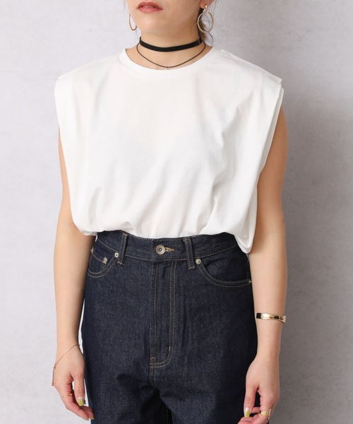 ap retro（アプレトロ）の「シンプル無地Tシャツ/肩タック1分袖プルオーバー【ZOZO限定アイテム】（Tシャツ/カットソー・レディース・ブラック/オフホワイト/グリーン/モカ/グレイッシュブルー・FREE）」の17枚目の写真