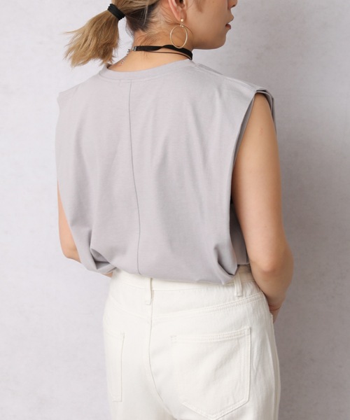 ap retro（アプレトロ）の「シンプル無地Tシャツ/肩タック1分袖プルオーバー【ZOZO限定アイテム】（Tシャツ/カットソー・レディース・ブラック/オフホワイト/グリーン/モカ/グレイッシュブルー・FREE）」の14枚目の写真