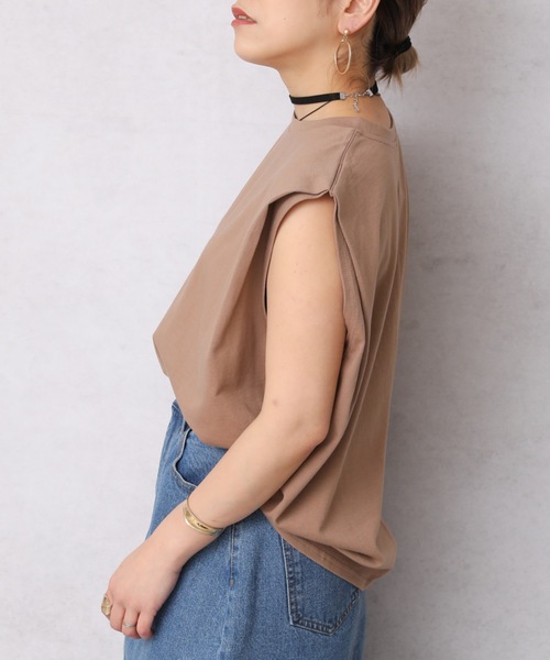 ap retro（アプレトロ）の「シンプル無地Tシャツ/肩タック1分袖プルオーバー【ZOZO限定アイテム】（Tシャツ/カットソー・レディース・ブラック/オフホワイト/グリーン/モカ/グレイッシュブルー・FREE）」の10枚目の写真