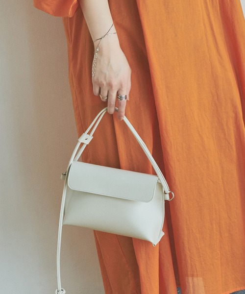 audrey and john wad（オードリーアンドジョンワッド）の「【Audrey and John Wad】 フェイクレザーポシェット（ショルダーバッグ・レディース・ホワイト/ブラック・FREE）」の10枚目の写真