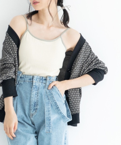 Mysa&Liina（ミーサリーナ）の「カップ付きパイピングリブキャミタンク（キャミソール・レディース・ブラック/オフホワイト/カーキ/アイボリー/キャメル・M）」の3枚目の写真