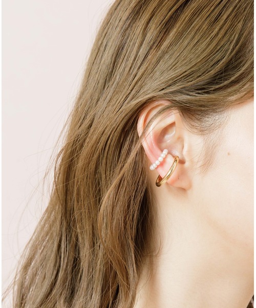 flower（フラワー）の「グロスパールイヤーカフ（イヤーカフ・レディース・ゴールド・FREE）」の4枚目の写真