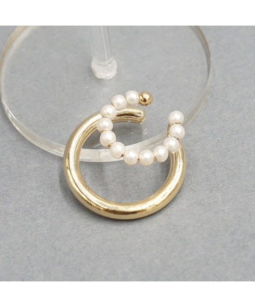 flower（フラワー）の「グロスパールイヤーカフ（イヤーカフ・レディース・ゴールド・FREE）」の8枚目の写真