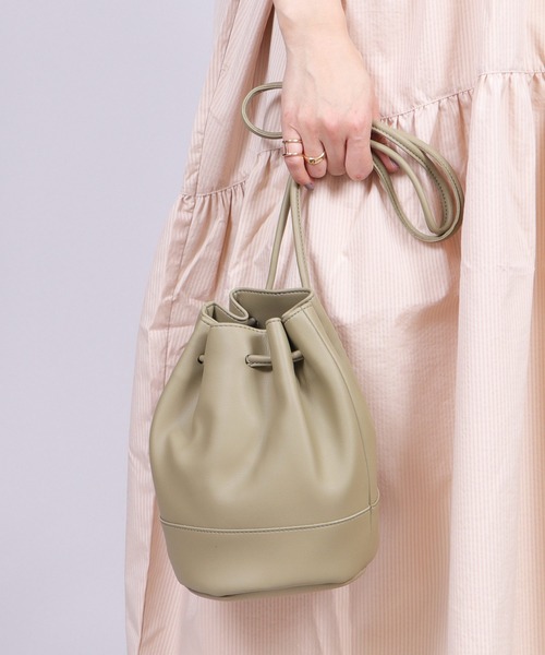 BASE(ベース)の「レディースショルダーバッグ(ショルダーバッグ・レディース・ブラック/アイボリー/グリーン/イエロー/ブルー/ベージュ/グレー・FREE)」の5枚目の写真