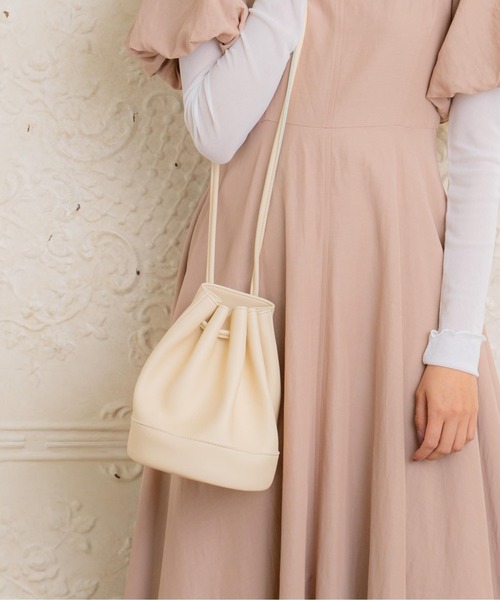 BASE(ベース)の「レディースショルダーバッグ(ショルダーバッグ・レディース・ブラック/アイボリー/グリーン/イエロー/ブルー/ベージュ/グレー・FREE)」の2枚目の写真