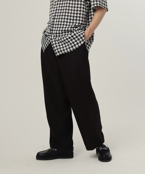 tk.TAKEO KIKUCHI(ティーケータケオキクチ)の「◆マットエステルワイドストレートパンツ(その他パンツ・メンズ・ブラック/オリーブ/ボルドー・01/02/03)」の6枚目の写真