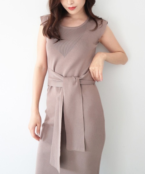 ﾍﾞﾙﾃｯﾄﾞﾉｰｽﾘｰﾌﾞﾆｯﾄﾏｷｼﾜﾝﾋﾟｰｽ ワンピース Ambient アンビエント のファッション通販 Zozotown