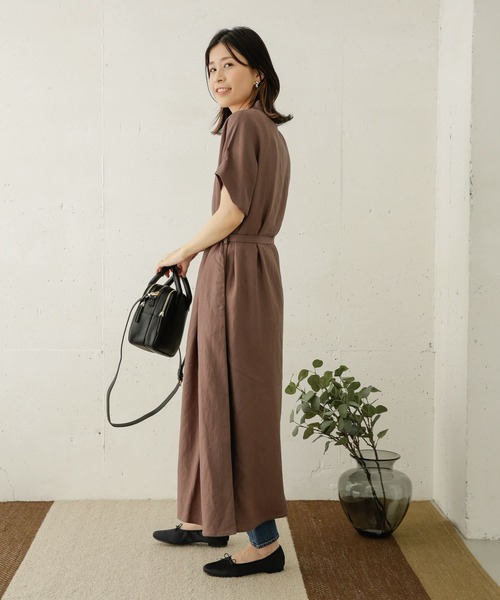 美品アーバンリサーチドアーズ　リネンレーヨンVネックワンピース　ブラック　one URBAN RESEARCH DOORS ワンピース リネンレーヨンVネック切替