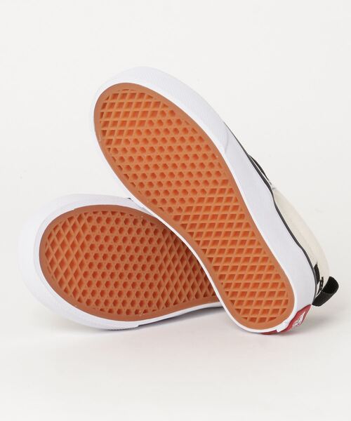 VANS(バンズ)の「VANS ヴァンズ SLIP ON(14-18) スリッポン V98CS BLK/WHT CHK(スニーカー・キッズ・ブラック系その他・14/15 /16/18/17)」の3枚目の写真