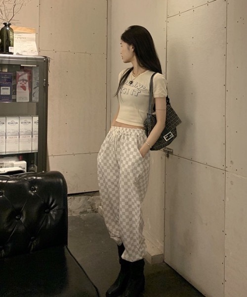 KOR（ケーオーアール）の「ブロックチェックパンツ（スラックス・レディース・ライトブラック/ベージュ・FREE）」の22枚目の写真