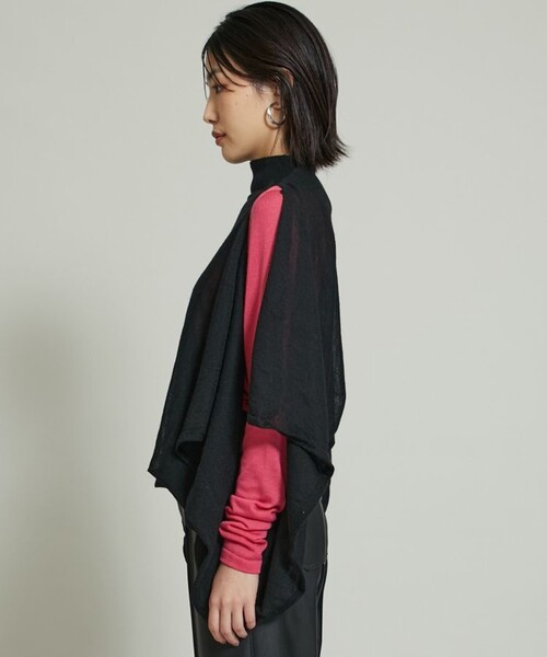 TAN（タン）の「【TAN(タン)】フラッフィーワンピースアンドトップス 21AW-2（Tシャツ/カットソー・レディース・ブラック/グリーン・FREE）」の13枚目の写真