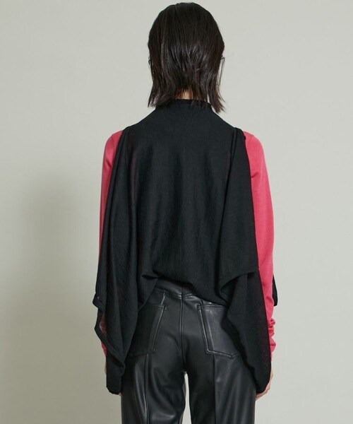 TAN（タン）の「【TAN(タン)】フラッフィーワンピースアンドトップス 21AW-2（Tシャツ/カットソー・レディース・ブラック/グリーン・FREE）」の12枚目の写真