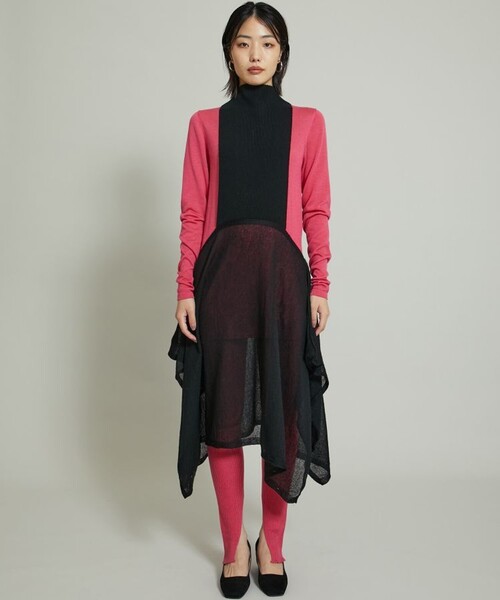 TAN（タン）の「【TAN(タン)】フラッフィーワンピースアンドトップス 21AW-2（Tシャツ/カットソー・レディース・ブラック/グリーン・FREE）」の11枚目の写真