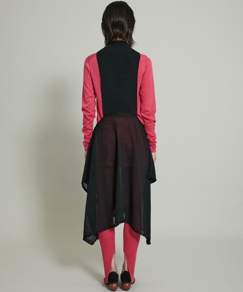 TAN（タン）の「【TAN(タン)】フラッフィーワンピースアンドトップス 21AW-2（Tシャツ/カットソー・レディース・ブラック/グリーン・FREE）」の9枚目の写真