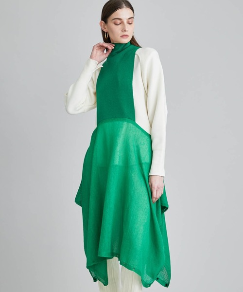 TAN（タン）の「【TAN(タン)】フラッフィーワンピースアンドトップス 21AW-2（Tシャツ/カットソー・レディース・ブラック/グリーン・FREE）」の2枚目の写真