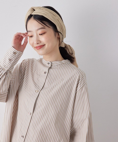 SALON adam et rope'(サロン アダム エ ロペ)の「バックリボンプリーツヘアバンド(ヘアバンド・レディース・チャコールグレー/ベージュ・FREE)」の12枚目の写真