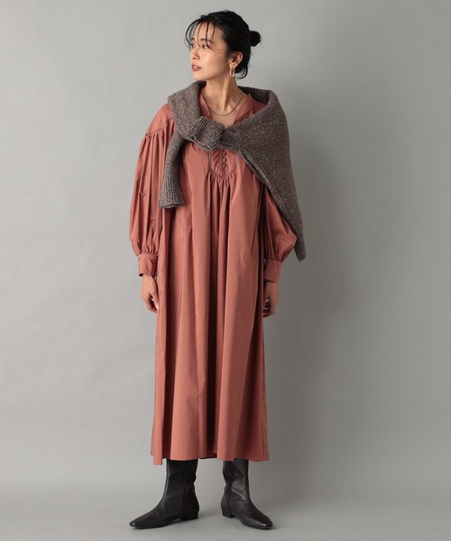 RIVE DROITE（リヴドロワ）の「女性らしいボリューム感が魅力　ハシゴレースギャザーワンピース（ワンピース・レディース・ローズ/ネイビー・FREE）」の7枚目の写真