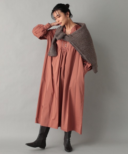 RIVE DROITE（リヴドロワ）の「女性らしいボリューム感が魅力　ハシゴレースギャザーワンピース（ワンピース・レディース・ローズ/ネイビー・FREE）」の8枚目の写真