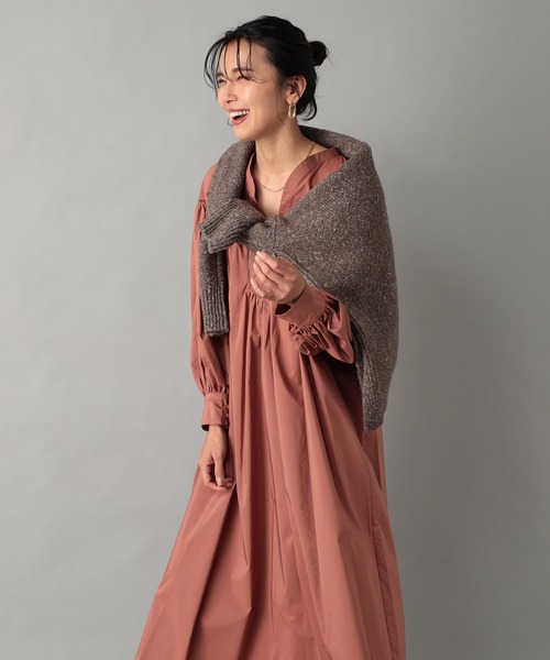 RIVE DROITE（リヴドロワ）の「女性らしいボリューム感が魅力　ハシゴレースギャザーワンピース（ワンピース・レディース・ローズ/ネイビー・FREE）」の9枚目の写真