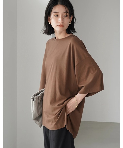 AMERICAN HOLIC（アメリカンホリック）の「SZ天竺サイドスリットカットチュニック（Tシャツ/カットソー・レディース・オフホワイト/チャコールグレー/ブラウン/ライトグレー・L/M）」の4枚目の写真