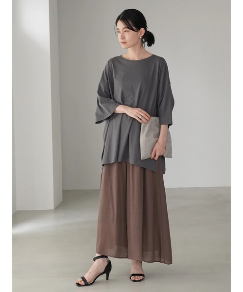 AMERICAN HOLIC（アメリカンホリック）の「SZ天竺サイドスリットカットチュニック（Tシャツ/カットソー・レディース・オフホワイト/チャコールグレー/ブラウン/ライトグレー・L/M）」の8枚目の写真