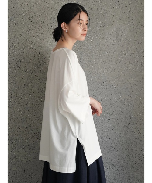 AMERICAN HOLIC（アメリカンホリック）の「SZ天竺サイドスリットカットチュニック（Tシャツ/カットソー・レディース・オフホワイト/チャコールグレー/ブラウン/ライトグレー・L/M）」の20枚目の写真