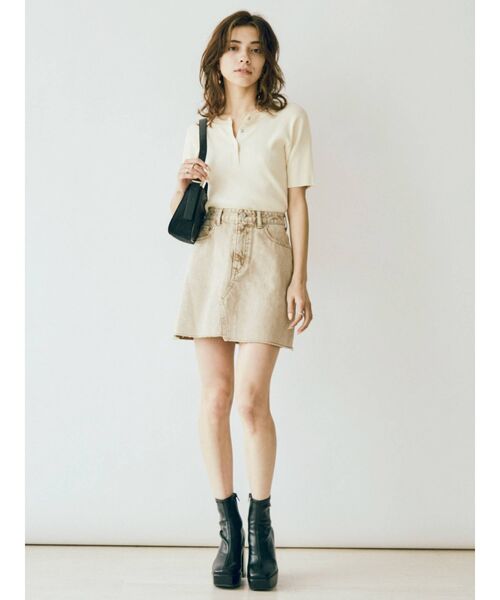 EVRIS（エヴリス）の「BASICデニムミニスカート（デニムスカート・レディース・ベージュ/ブラック/ライトブルー・MEDIUM/SMALL）」の6枚目の写真