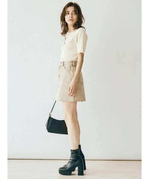 EVRIS（エヴリス）の「BASICデニムミニスカート（デニムスカート・レディース・ベージュ/ブラック/ライトブルー・MEDIUM/SMALL）」の8枚目の写真