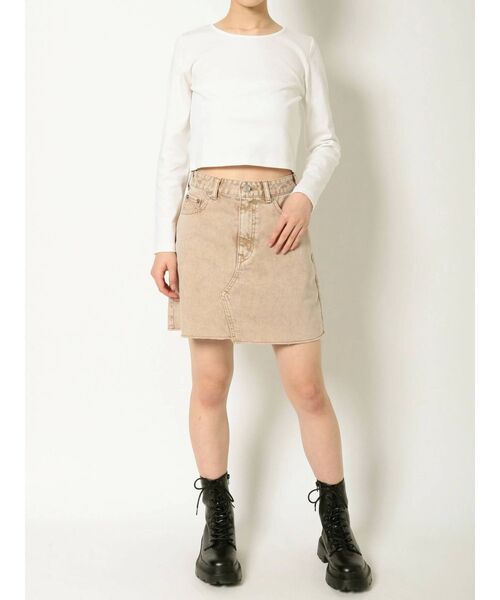 EVRIS（エヴリス）の「BASICデニムミニスカート（デニムスカート・レディース・ベージュ/ブラック/ライトブルー・MEDIUM/SMALL）」の16枚目の写真