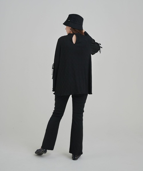 TINA：JOJUN（ティーナジョジュン）の「楊柳 袖リボンブラウス TINA：JOJUN（Tシャツ/カットソー・レディース・ホワイト/ブラック・M）」の12枚目の写真