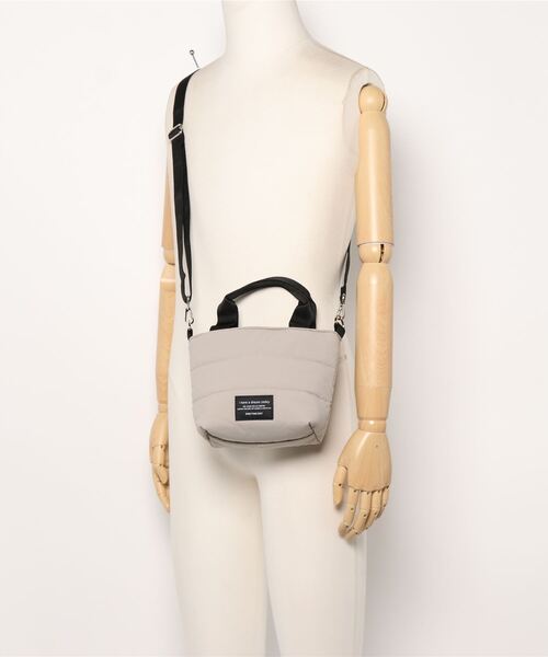 Samansa Mos2 blue（サマンサモスモスブルー）の「ボンディング2WAYミニショルダー（ショルダーバッグ・レディース・ベージュ/グレー/カーキ・ﾌﾘ-）」の5枚目の写真