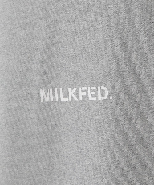 MILKFED.（ミルクフェド）の「EMBROIDERY LOGO BIG TOP（スウェット・レディース・ブラック/ネイビー/アッシュ・ONE SIZE）」の15枚目の写真