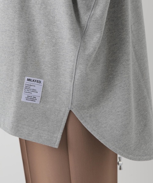 MILKFED.（ミルクフェド）の「EMBROIDERY LOGO BIG TOP（スウェット・レディース・ブラック/ネイビー/アッシュ・ONE SIZE）」の9枚目の写真