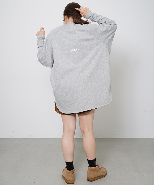MILKFED.（ミルクフェド）の「EMBROIDERY LOGO BIG TOP（スウェット・レディース・ブラック/ネイビー/アッシュ・ONE SIZE）」の4枚目の写真