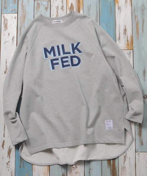 MILKFED.（ミルクフェド）の「EMBROIDERY LOGO BIG TOP（スウェット・レディース・ブラック/ネイビー/アッシュ・ONE SIZE）」の6枚目の写真