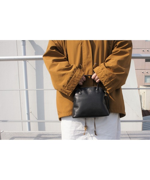 TIDEWAY(タイドウェイ)の「【TIDEWAY】LIGHT LEATHER BOSTON/S T2543(ハンドバッグ・レディース・ブラック/ダークブラウン/グレイッシュベージュ/ダークブラウン系・FREE)」の5枚目の写真