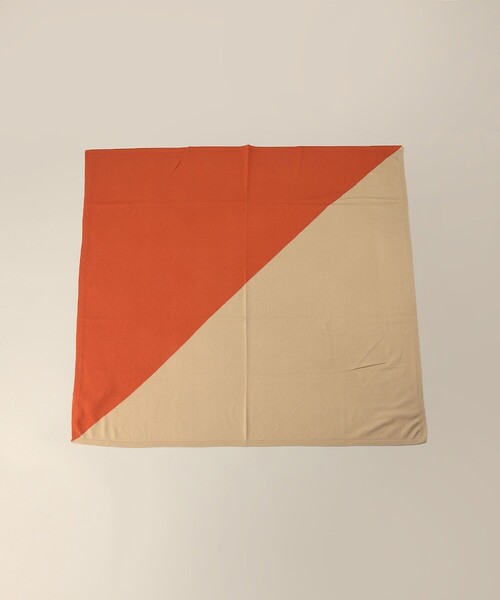Aresense（アーセンス）の「THROW/スロウ PHILIPP/フィリップ(ストール)（ストール/ショール・レディース・ブラック/オレンジ・ONE SIZE）」の5枚目の写真